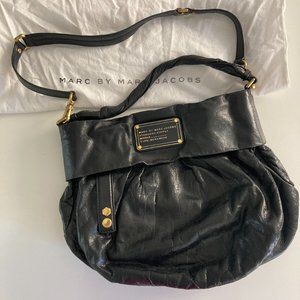 Cute black Marc Jacobs leather hobo bag!